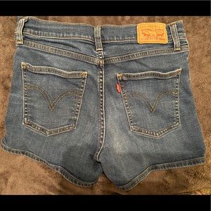 LEVIS denim short shorts